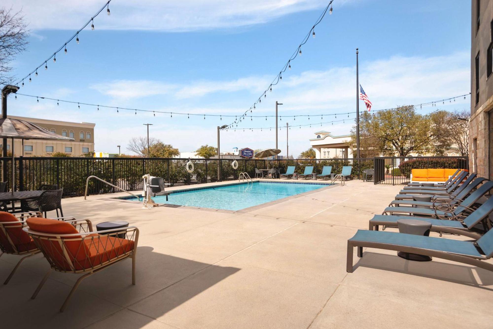 Hampton Inn & Suites San Marcos Exteriér fotografie